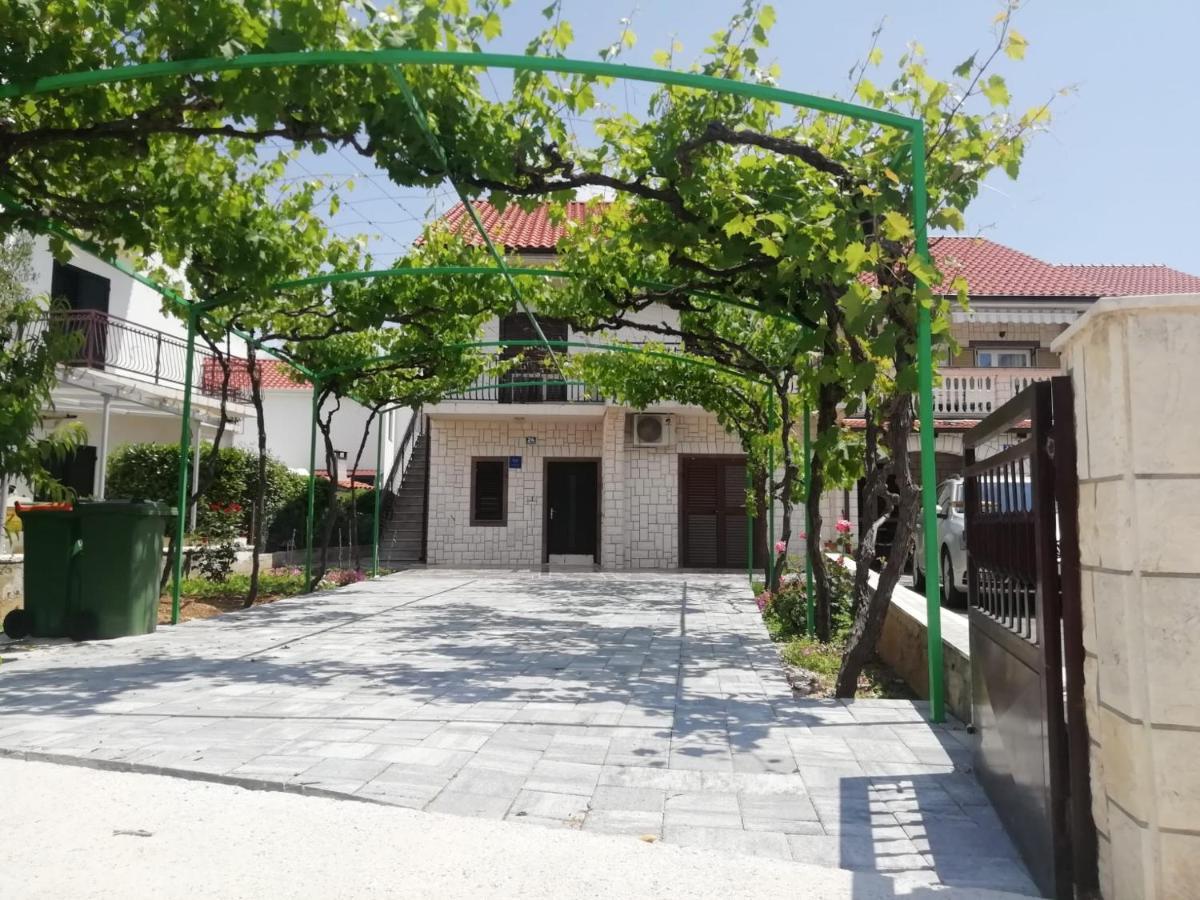 Apartments Samodol Vodice Exterior photo
